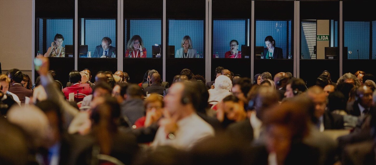 Interpreting - English German interpreter for meetings, courts and official appointments